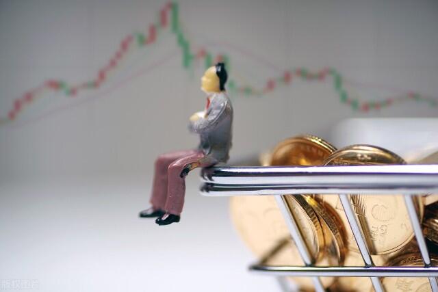 股票入门基础知识_股票行业的专业术语_K线图入门教程