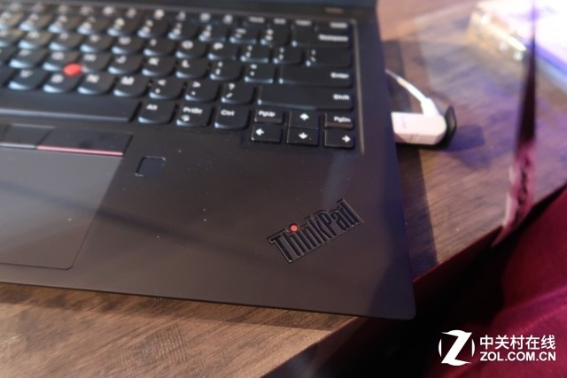 联想ThinkPad X1 Carbon 2019评测_ThinkPad X1 Carbon 2019配置_thinkpad最轻的笔记本